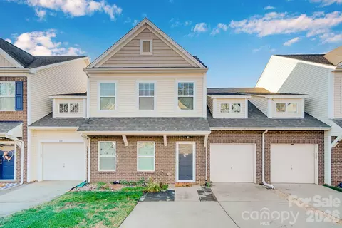 433 Battery Cir, Clover, SC 29710
