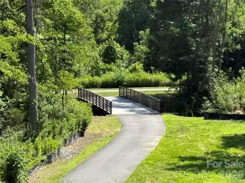 19116 Newburg Hill Rd, Davidson, NC 28036