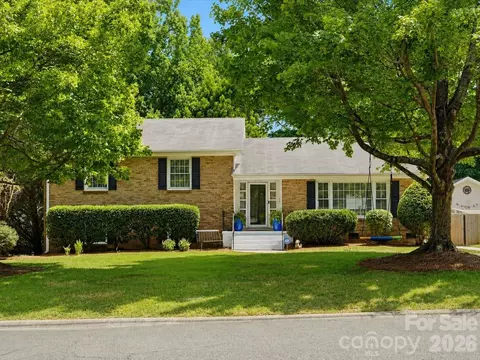 1730 Delchester Dr, Charlotte, NC 28210