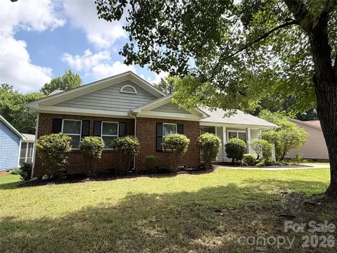 3323 Chistow Rd, Matthews, NC 28105