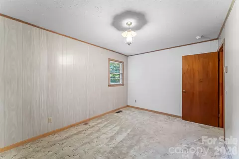 Bedroom - 215 N Fork River Rd, Marion, NC 28752 photo 2 of 5
