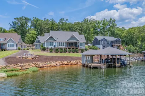 157 Landing Trl, Mount Gilead, NC 27306