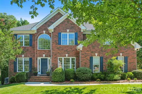 9727 Devonshire Dr, Huntersville, NC 28078