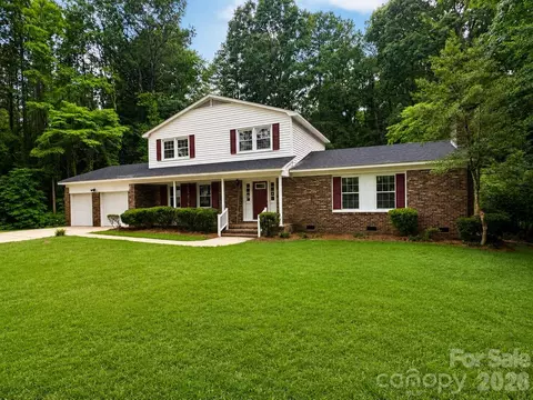 755 Cumberland Cir, Rockingham, NC 28379