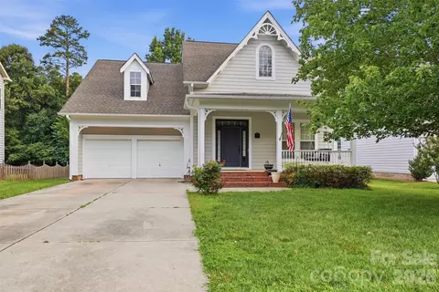 1228 Saint Johns Ave, Matthews, NC 28104