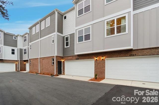 8929 Sharonbrook Dr, Charlotte, NC 28210