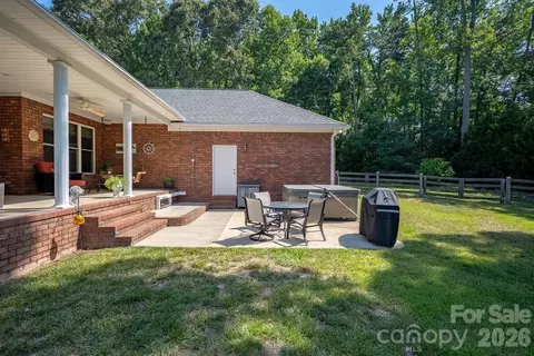 Exterior - 625 Jackson Rd, Salisbury, NC 28146 photo 5 of 7