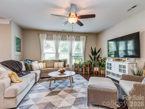 3831 Park South Station Blvd, Charlotte, NC 28210