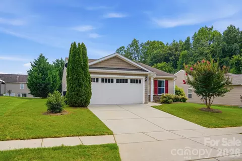 757 Willow Creek Dr, Gastonia, NC 28054