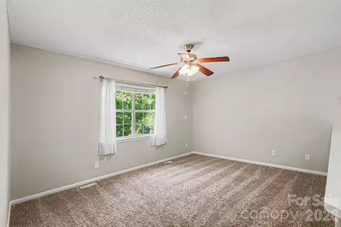 Bedroom - 10427 Danesway Ln, Cornelius, NC 28031 photo 2 of 4