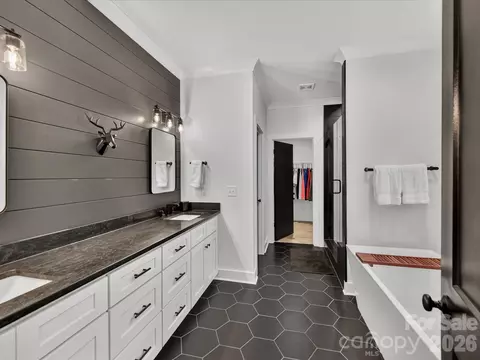 Bath - 1215 Pine Forest Dr, Lancaster, SC 29720 photo 1 of 5