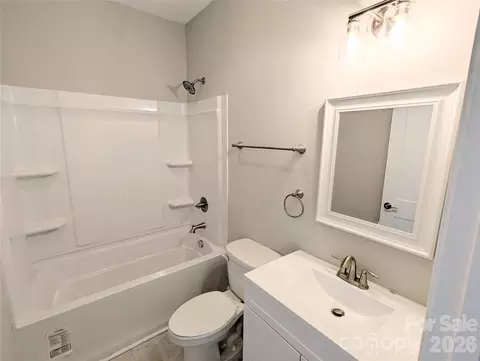Bath - 258 East Ave, Monroe, NC 28110 photo 2 of 2