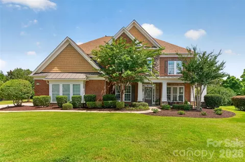 10210 Alouette Dr, Waxhaw, NC 28173