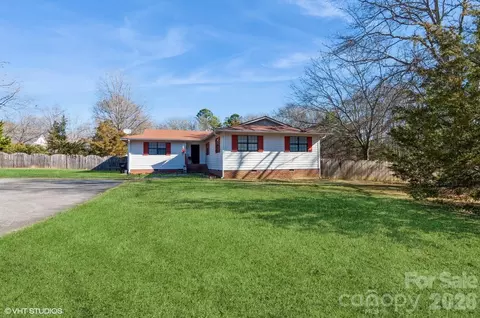 9938 Sandra Ln, Fort Mill, SC 29707