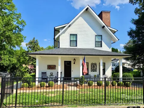 129 Bryant St, Belmont, NC 28012