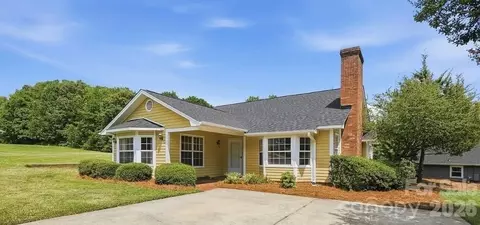 2914 Huckleberry Hill Dr, Fort Mill, SC 29715