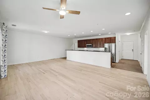1000 E Woodlawn 415 Rd #415, Charlotte, NC 28209