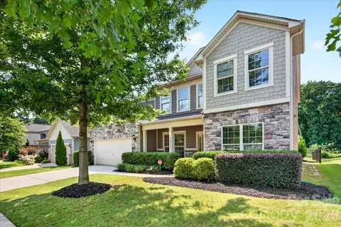12515 Current Dr, Charlotte, NC 28278