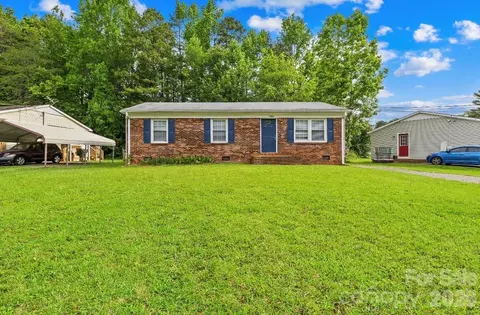 1812 Alpine Dr, Kings Mountain, NC 28086
