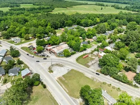 2 Nd St, Cheraw, SC 29520 photo 3