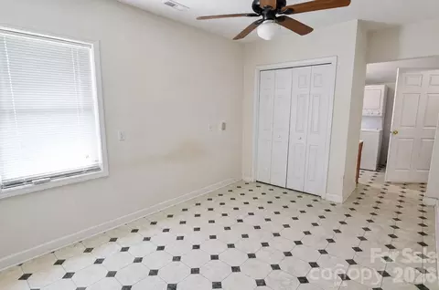 275 Noel Rd, Harmony, NC 28634 photo 4