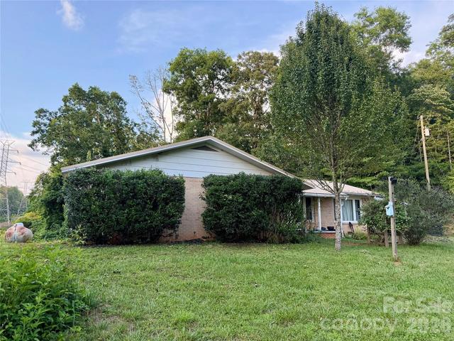 251 Cox Rd, Pisgah Forest, NC 28768