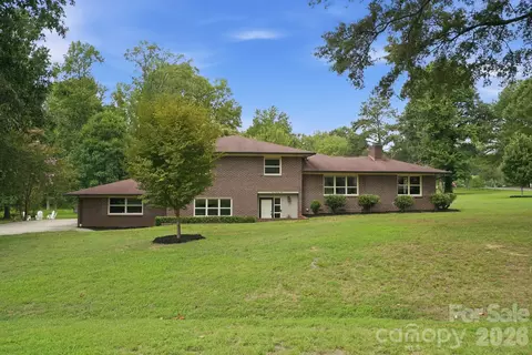 181 Woodlynn Dr, Charlotte, NC 28214