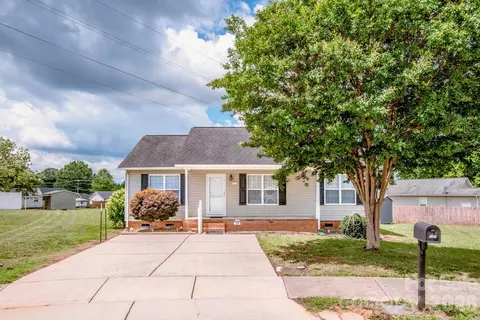 104 Birch Ct, China Grove, NC 28023
