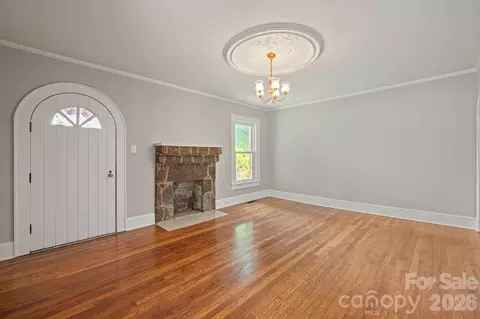 Living - 3219 Us 70 E Hwy E, Morganton, NC 28655 photo 2 of 6