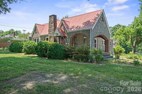 Exterior - 3219 Us 70 E Hwy E, Morganton, NC 28655 photo 1 of 7