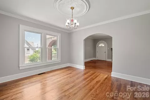 Living - 3219 Us 70 E Hwy E, Morganton, NC 28655 photo 5 of 6