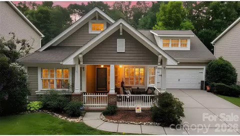 6534 Colonial Garden Dr, Huntersville, NC 28078