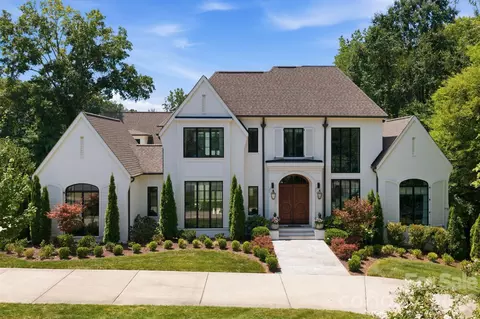 4420 Forest Hills Dr, Charlotte, NC 28226