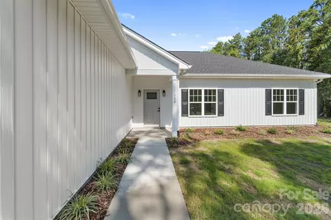 120 N Grape St, Pinebluff, NC 28373 photo 2