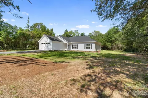 120 N Grape St, Pinebluff, NC 28373 photo 4