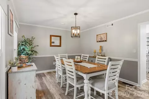 Dining - 1171 37th Avenue Ne Dr NE, Hickory, NC 28601 photo 1 of 1
