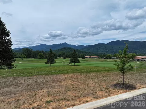 70 Farmer Branch 5 Ln #5, Waynesville, NC 28786