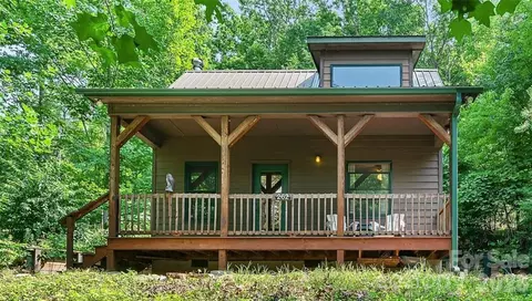 262 Little Pond Dr, Burnsville, NC 28714