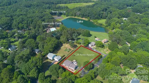 3231 Windrow Ln, Matthews, NC 28105