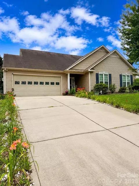 2855 Eagle View Nw Pl NW, Concord, NC 28027