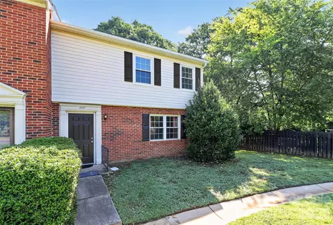 11117 Park Rd, Charlotte, NC 28226