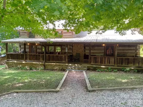 251 Village Ln, Mars Hill, NC 28754
