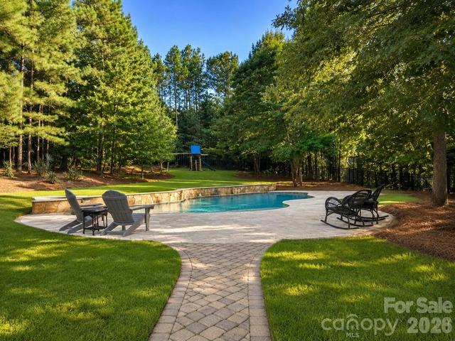 2073 Sugar Pond Ct, Fort Mill, SC 29715
