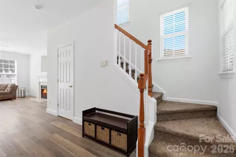 Entry Way - 700 Shellstone Pl, Fort Mill, SC 29708 photo 4 of 5