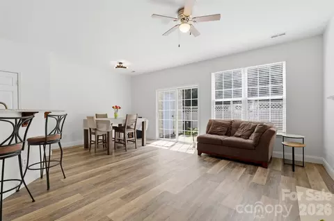 Living - 700 Shellstone Pl, Fort Mill, SC 29708 photo 1 of 4