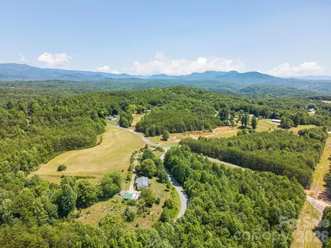 111 Bible School Rd, Lake Lure, NC 28746