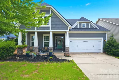 2017 Pinyon Ln, Lancaster, SC 29720