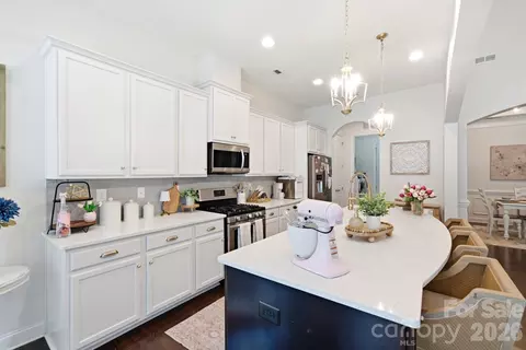 Kitchen - 2017 Pinyon Ln, Lancaster, SC 29720 photo 2 of 3