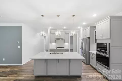 Kitchen - 5111 Devonshire Rd, Denver, NC 28037 photo 2 of 4
