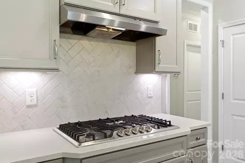 Kitchen - 5111 Devonshire Rd, Denver, NC 28037 photo 4 of 4